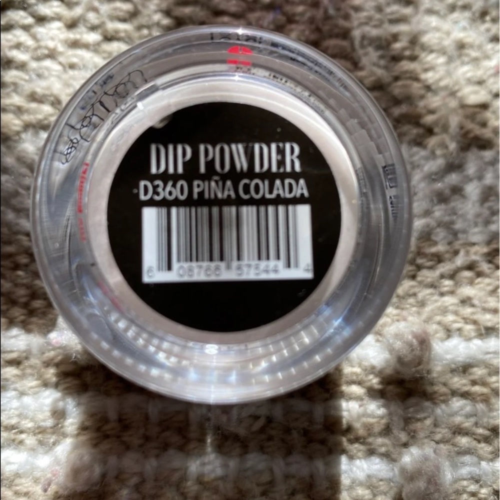Nail dip powder